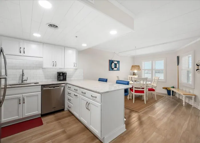 Downtown 2 Bedroom White Marlin Short Walk To The And Boardwalk! *