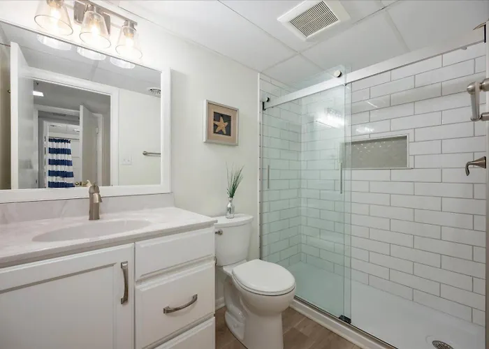 Holiday home Downtown 2 Bedroom White Marlin Short Walk To The And Boardwalk!