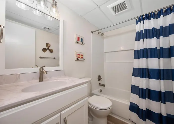 Downtown 2 Bedroom White Marlin Short Walk To The And Boardwalk!